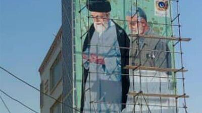 اجرای دیوارنگاری با محوریت فرهنگ شهادت و ولایت‌مداری در گناوه
