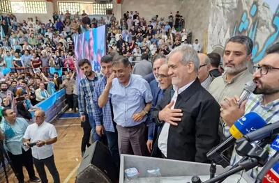 ویدیو / خوش‌وبش پزشکیان با کسبه بازار کرمانشاه