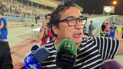 گلایه خداداد عزیزی از برگزاری مراسم اهدای جام به تراکتور در اهواز