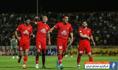 تراکتور جام قهرمانی را روی لوگو خود قرار دادند