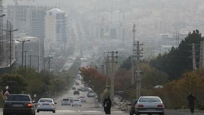 هوای تهران آلوده است