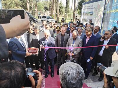مرکز خدمات سرمایه‌گذاری کرمان با حضور وزیر کشور افتتاح شد