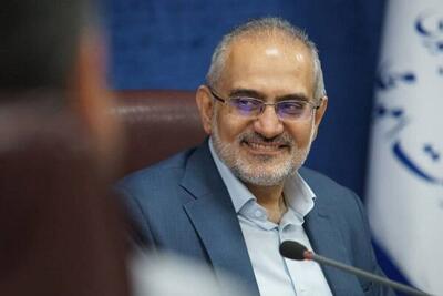 حسینی: رئیسی برای حفظ وحدت خون دل‌ خورد اما منازعات را به رسانه نکشید