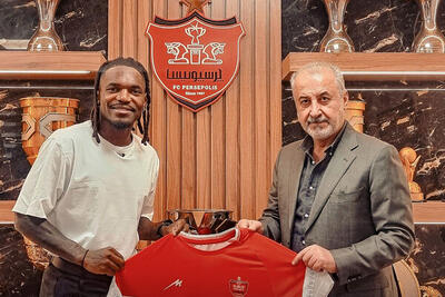پیام بیفوما به هواداران: پیوستن به پرسپولیس بهترین هدیه روز تولدم بود - پارس فوتبال