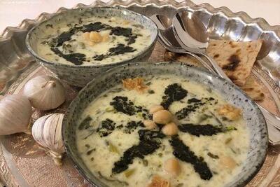 طرز تهیه آش دوغ محلی - از دیدن این ویدیو سیر نمی شید!