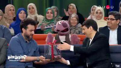 ماهواره هدیه وزیر ارتباطات به جناب خان