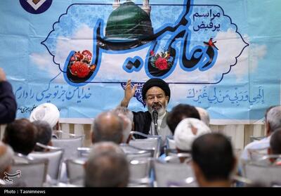 مراسم دعای کمیل زائران ایرانی در مدینه منوره- عکس اخبار حج و زیارت تسنیم | Tasnim