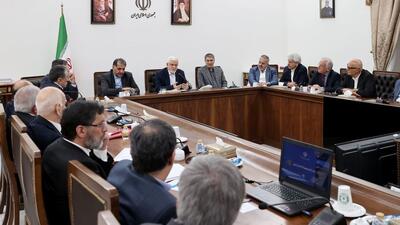 عارف: باید در نظام اداری کشور تجدیدنظر شود