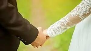زیباترین زن دنیا همسر این پیرمرد است / با دیدن این عکس شوکه می شوید !