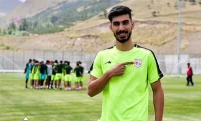چهارمین خرید پرسپولیس رونمایی شد / رضا شکاری سرخ پوش شد
