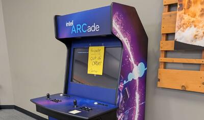 ماشین بازی «Intel ARCade» با پردازنده گرافیکی Arc A770 در سکوت خبری ظاهر شد