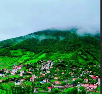 هوای بارونی اردیبهشت کلاردشت