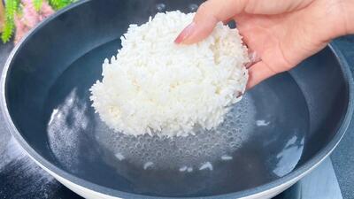 دیگه برنج باقی مانده را دور نریزید / طرز تهیه صبحانه رستورانی با برنج باقی مانده