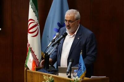 وزیر نیرو: ظرفیت نیروگاهی کشور ۱۳ برابر افزایش پیدا کرده