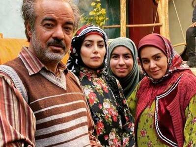 چهره روز | پدر و مادر «صهبا شرافتی» بازیگر سریال نون خ به همراه دختر هنرمندشان | گلی شی