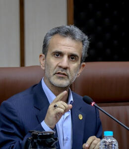 سیزدهمین نشان سلامت اجتماعی اهداء شد