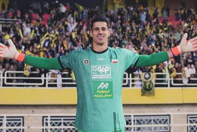 عکس | بمب پرسپولیس منفجر شد؛ ستاره سپاهان سرخپوش شد - پارس فوتبال