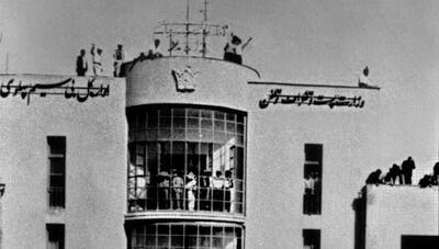 رادیو تهران در دستان کودتاچیان؛ تصرف فرستنده بی‌سیم در ۲۸ مرداد ۱۳۳۲ (عکس)