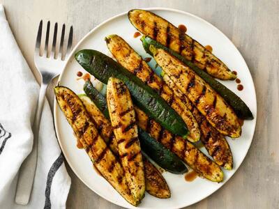 طرز تهیه کدوسبز کبابی سالم و خوشمزه و فواید آن