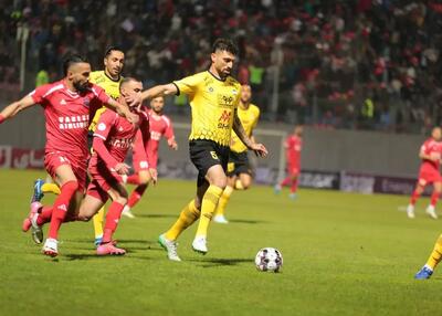 رو دست لحظه آخری سپاهان به استقلال و پرسپولیس