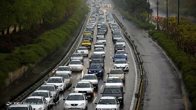 ترافیک صبحگاهی در بیشتر معابر و بزرگراه‌های پایتخت پرحجم است