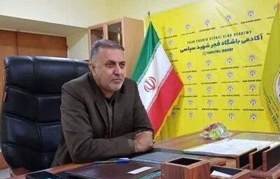 قرارداد «پیروز قربانی» در فجر سپاسی تمدید شد؛ جذب ۸ بازیکن جدید به‌زودی