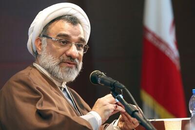 استفاده از هوش مصنوعی در سامان‌دهی دانش حکمرانی در دستور کار است | تجربیات مدیریتی شهید سلیمانی و رئیسی، قابلیت الگوسازی منطقه‌ای دارند + فیلم