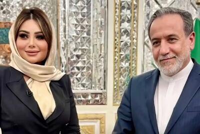 حجاب و پوشش خبرنگار زن مشهور در وزارت خارجه (فیلم)