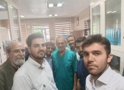 رئیس جمهور در تبریز دست به تیغ شد - اکونیوز