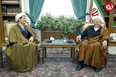 عکس/ دیدار هاشمی رفسنجانی ۱۰ سال پیش با بازیگر نقش خودش در سریال معمای شاه | اقتصاد24