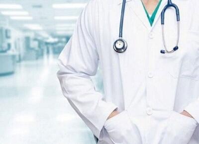 معاون وزیر: پزشکان متخصص در شهرهای کم‌جمعیت برای جبران کمبودها تقسیم می‌شوند