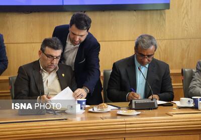 امضای تفاهم‌نامه تقویت حضور شرکت‌های خراسان رضوی در بورس