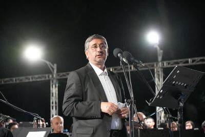 اجرای ارکستر ملی روایتی هنرمندانه از شکوه فرهنگی لرستان