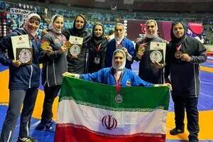 تیم ملی کشتی آلیش زنان قهرمان آسیا شد