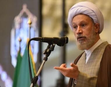 امام جمعه شیراز : مسئولان زمینه رونق تولید را فراهم کنند