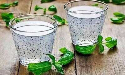 راز ژله‌ای و معلق ماندن تخم شربتی در نوشیدنی‌ها؛ ترفندی آسان و کاربردی - سبک ایده آل