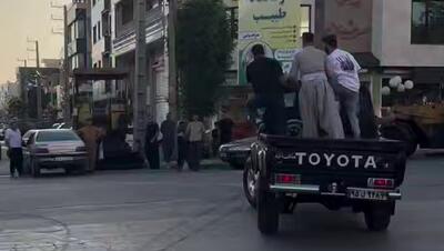 ببینید | انجام حرکات نمایشی خطرناک در مرکز شهر جوانرود کرمانشاه