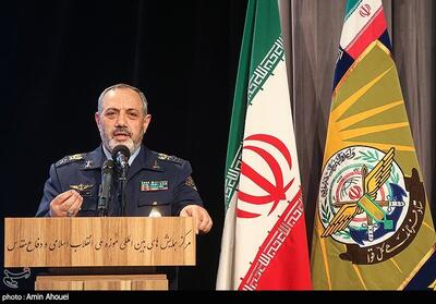 وزیر دفاع:ایران در ساخت انواع شناور سطحی و زیرسطحی خودکفا شد - تسنیم