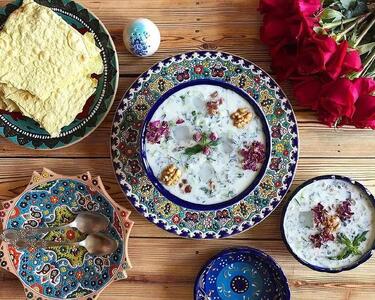 به‌جای کشمش داخل آبدوغ خیار چه چیزی بریزیم؟