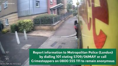 ببینید؛ سرقت بی‌شرمانه از آمبولانس حین امدادرسانی اورژانسی