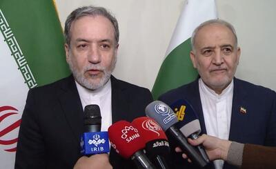 عراقچی: راهکارهای وزیرخارجه عمان درباره مذاکرات در حال بررسی است