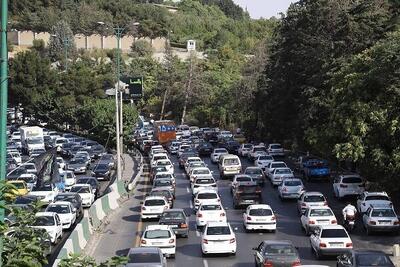 ترافیک پرحجم و سنگین در معابر و بزرگراه‌های پایتخت