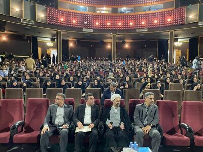 برگزاری آیین تحلیف ۷۰۰ سردفتر جدیدالانتصاب/ معاون اول قوه قضاییه: قانون الزام وظایف سردفتران را گسترده‌تر کرده است/ رئیس سازمان ثبت: هوشمندسازی فرایند‌ها نباید بر جایگاه سردفتری اثر بگذارد 