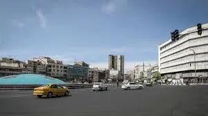 تصویر توجه‌برانگیز از دیوارنگاره میدان انقلاب
