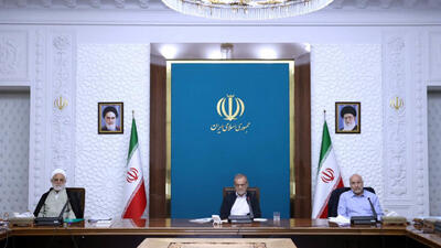 یک و نیم میلیارد دلار تسهیلات برای تامین تجهیزات نیروگاه‌های خورشیدی