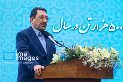 وزیر صنعت: توسعه معدن باید در اولویت کشور قرار گیرد