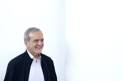 حضور پزشکیان در سالگرد تاسیس دانشگاه آزاد