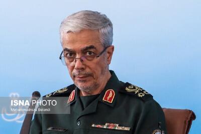 سرلشکر باقری: با جامعه درحال تحول نمی‌شود با باتوم برخورد کرد