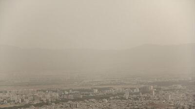آلودگی هوا شهداد را تعطیل کرد