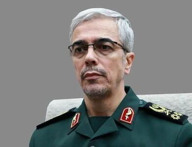 سرلشکر باقری: با جامعه درحال تحول نمی‌شود با باتوم برخورد کرد